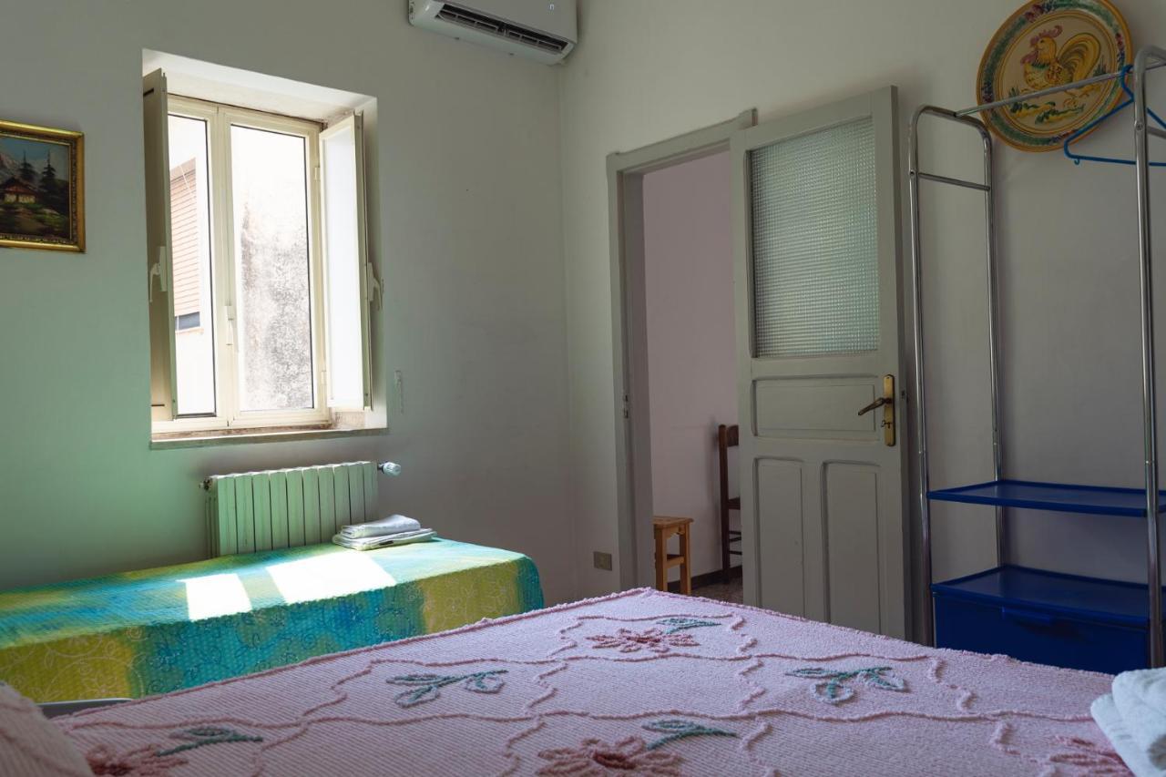 Casa Bellizzi Apartment Модика Екстериор снимка