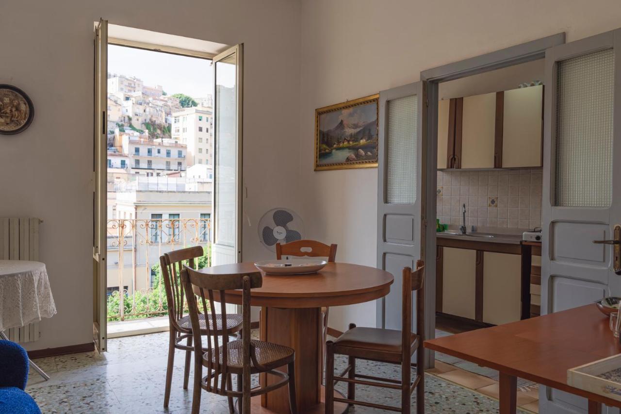 Casa Bellizzi Apartment Модика Екстериор снимка